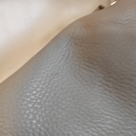 Excluded from Promotion- Michael Kors Large Raven Tote - Picture 3 of 15